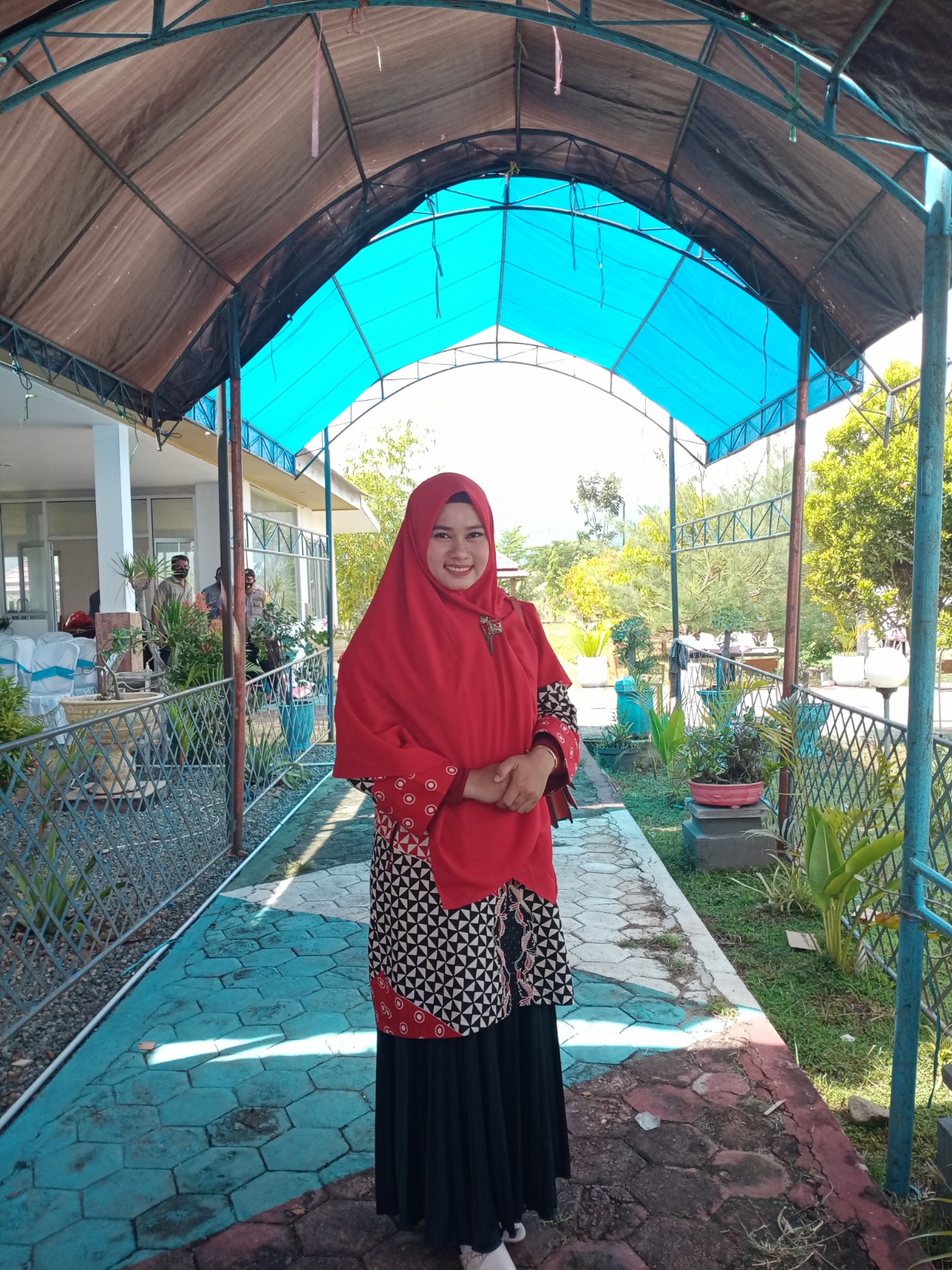 Sri Devi Syamsuddin, S.ST.,M.Keb.